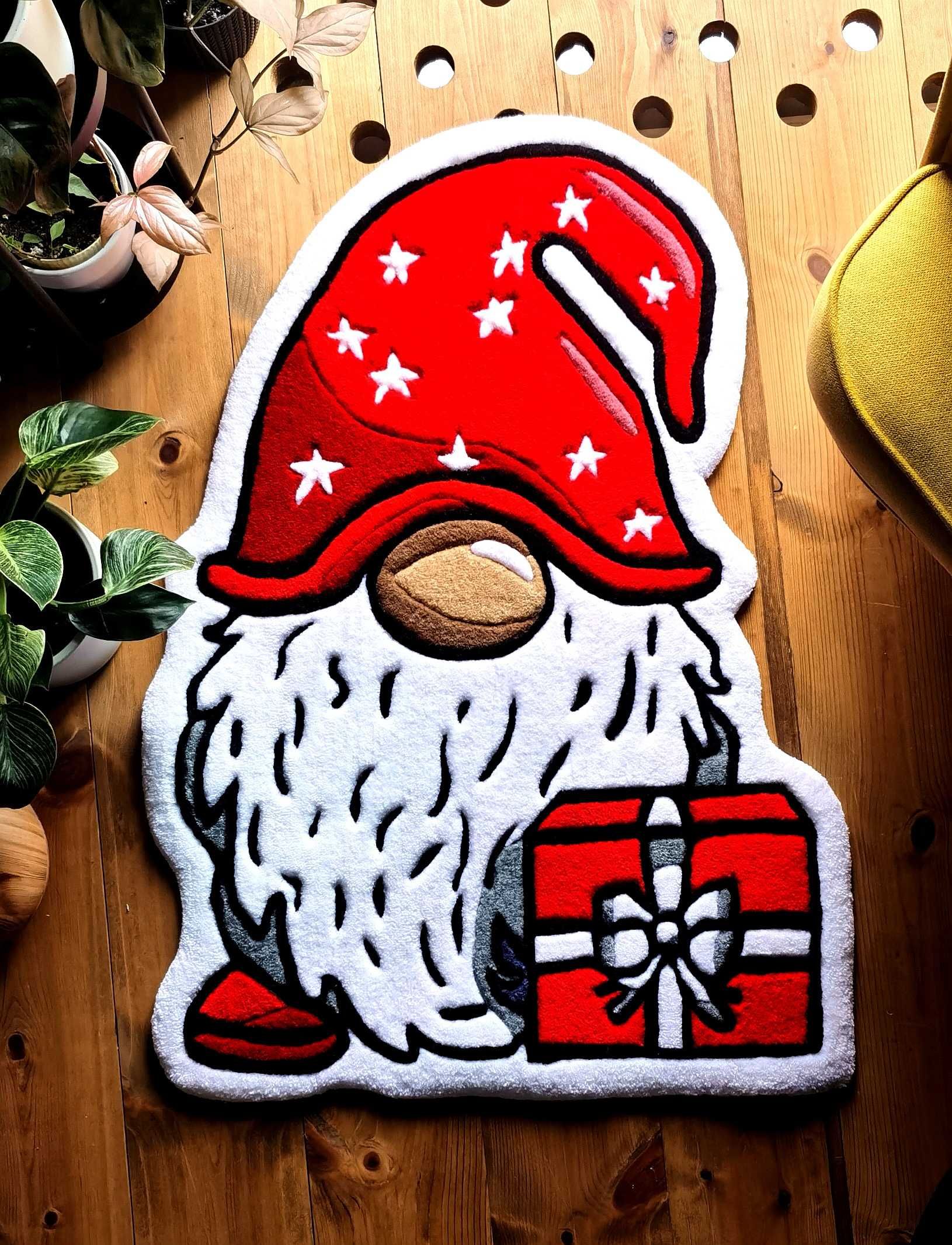 Bożonarodzeniowy krasnal ręcznie wyszywany dywanik.
