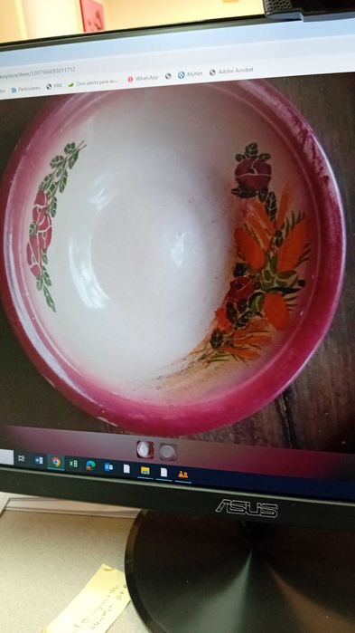 Loicas antigas em excelente estado