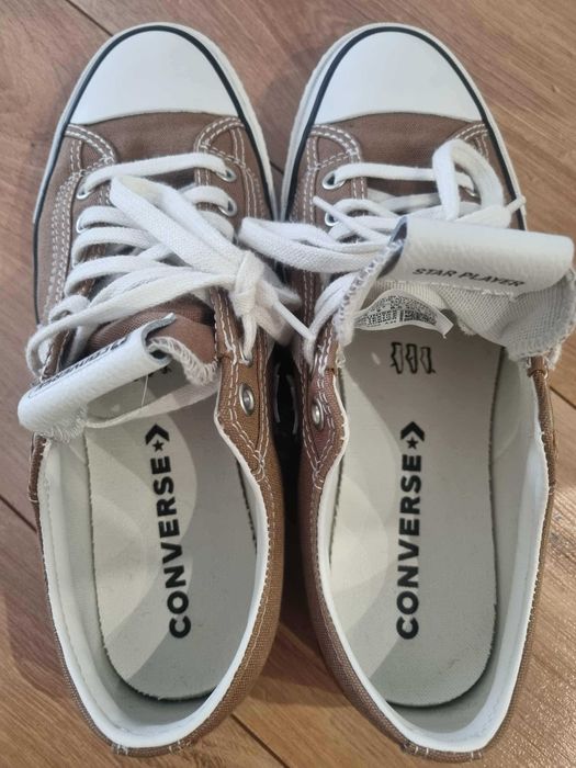 brązowo białe Conversy 40,5
