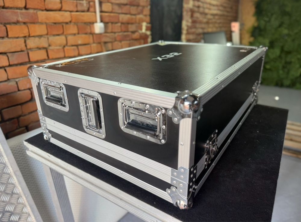 Behringer X32 Full+ FlightCase, Zadbany