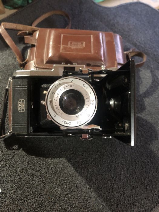 Maquina fotografica antiga a rolo