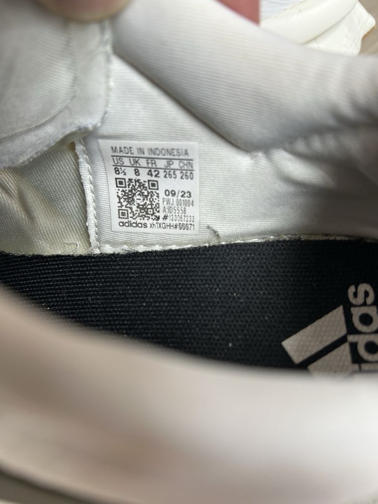 Кросівки Adidas Heawyn оригінал 42 р _ Кроссовки adidas Heawyn ориг.