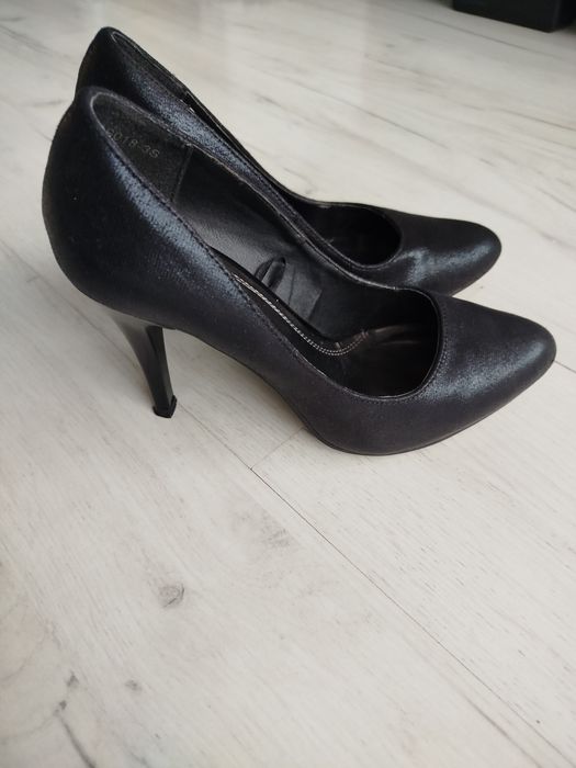 Szpilki czarne rozmiar 37
