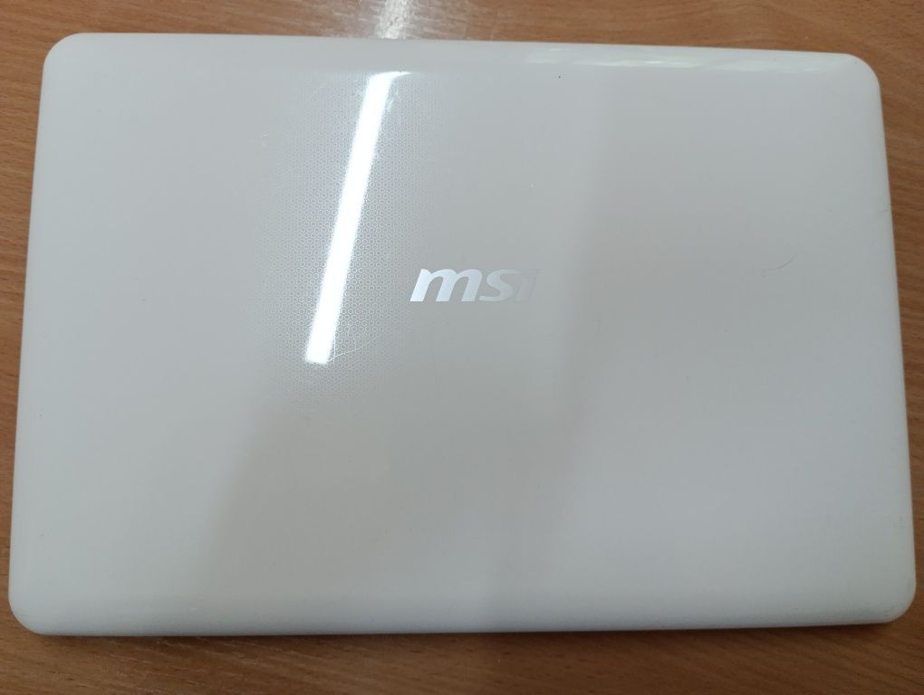 Ноутбук 13,3 " MSI
