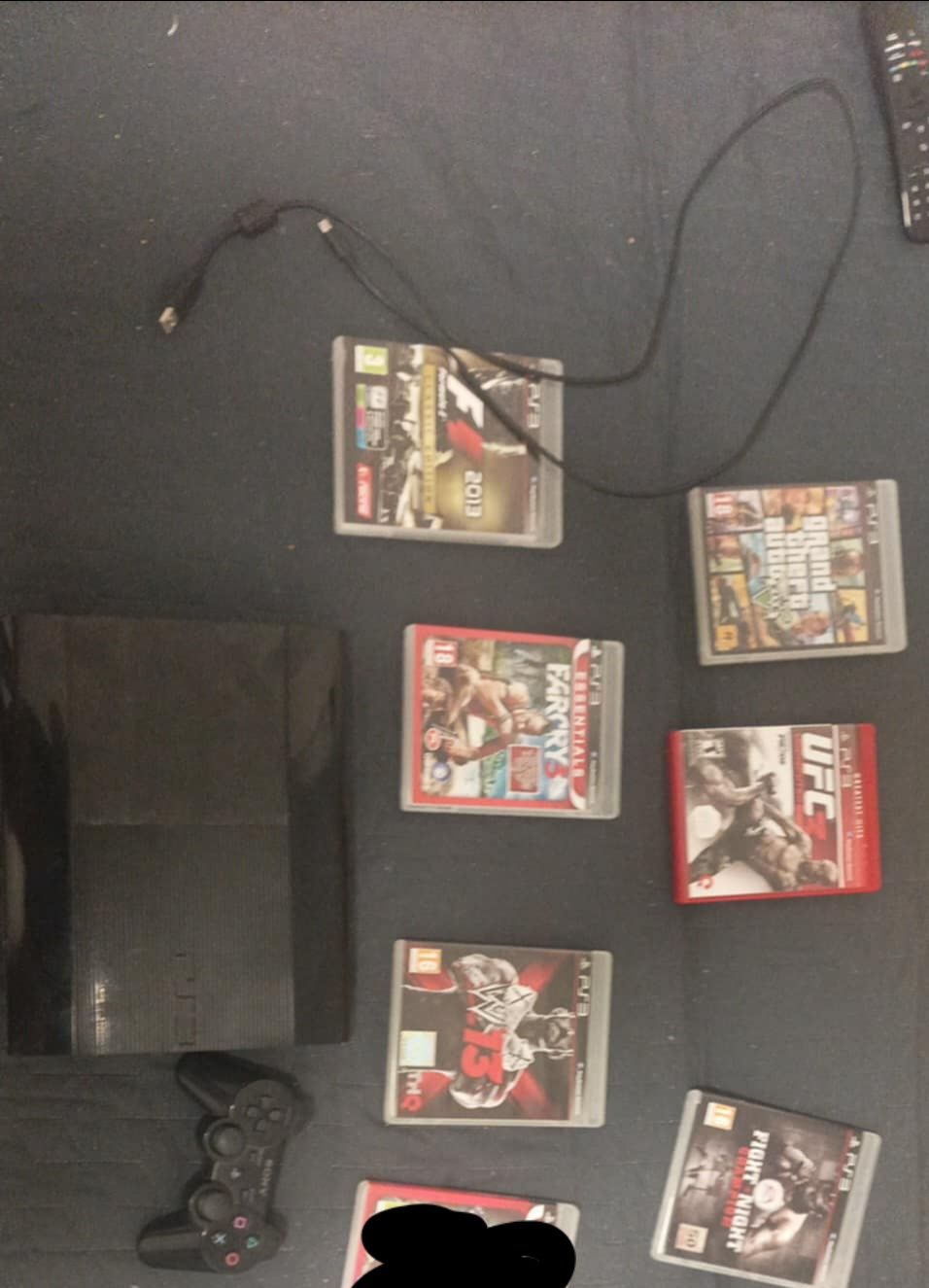 Konsola Ps 3 pad plus gry