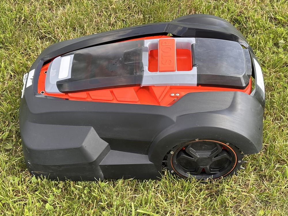 Robot kosxący NAC 1500G2-NG