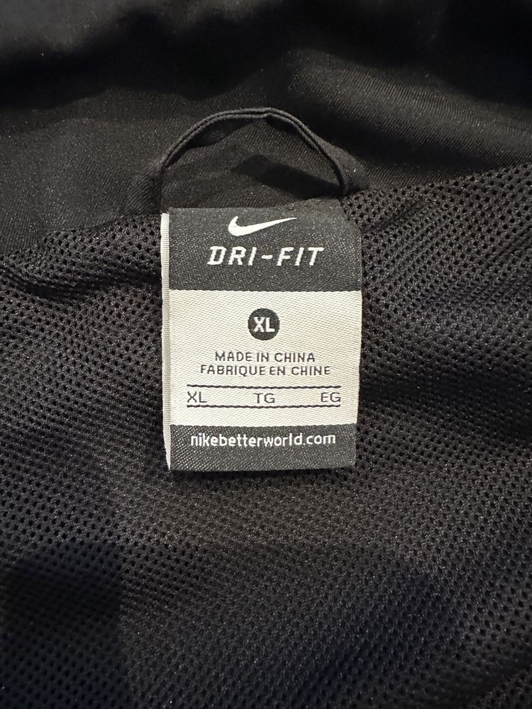 Nike CZarna rozpinana bluza sportowa rozm.XL
