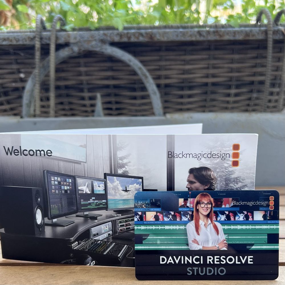 Blackmagic Pocket 4K+Olympus 45mm f/1.8+FLEELWORLD+DaVinci Resolve 18