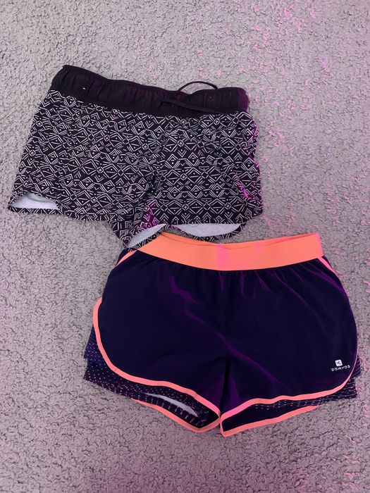 спортивні шорти.