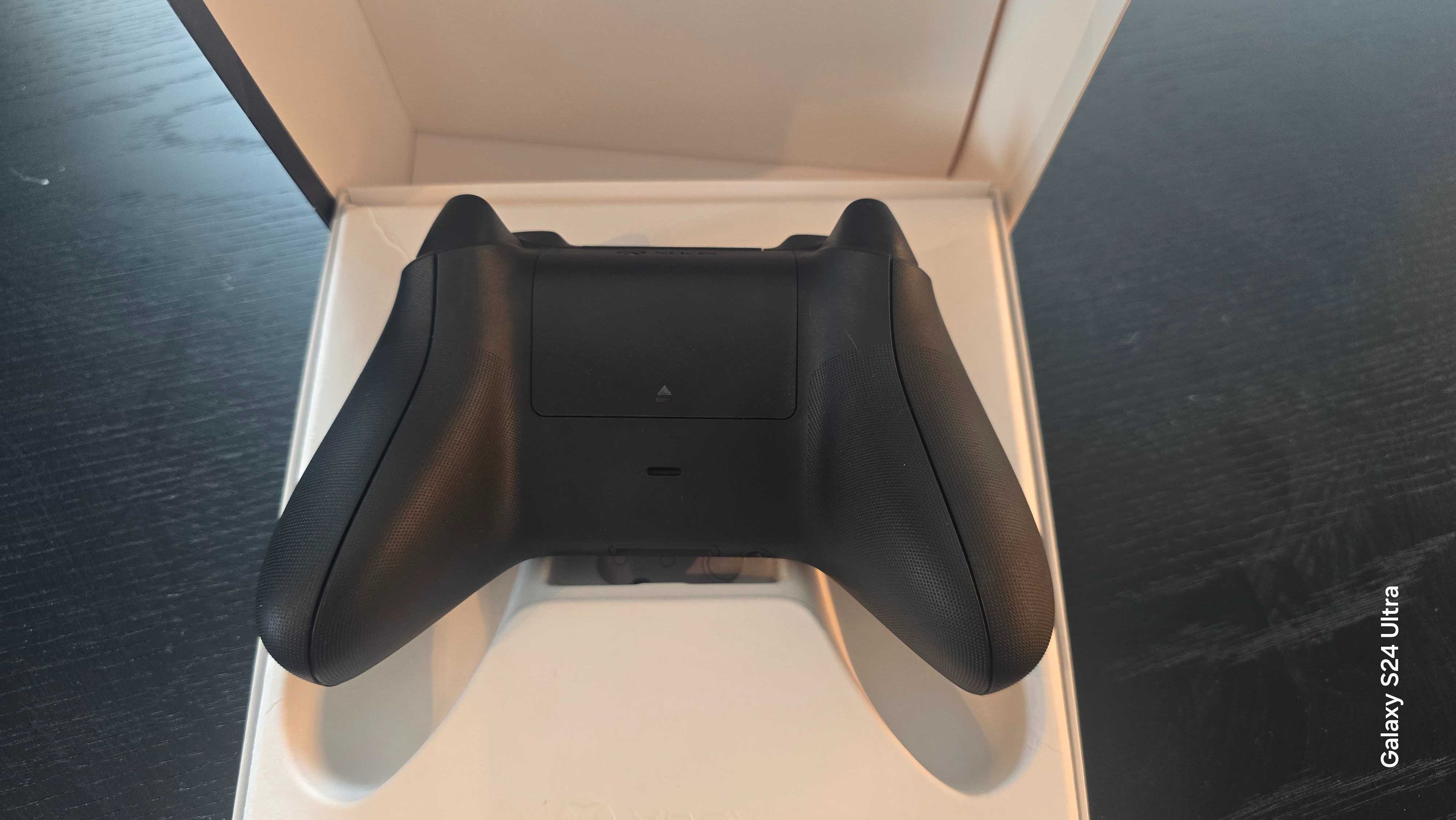Microsoft Xbox Series S/X Controller - pad do Xboxa