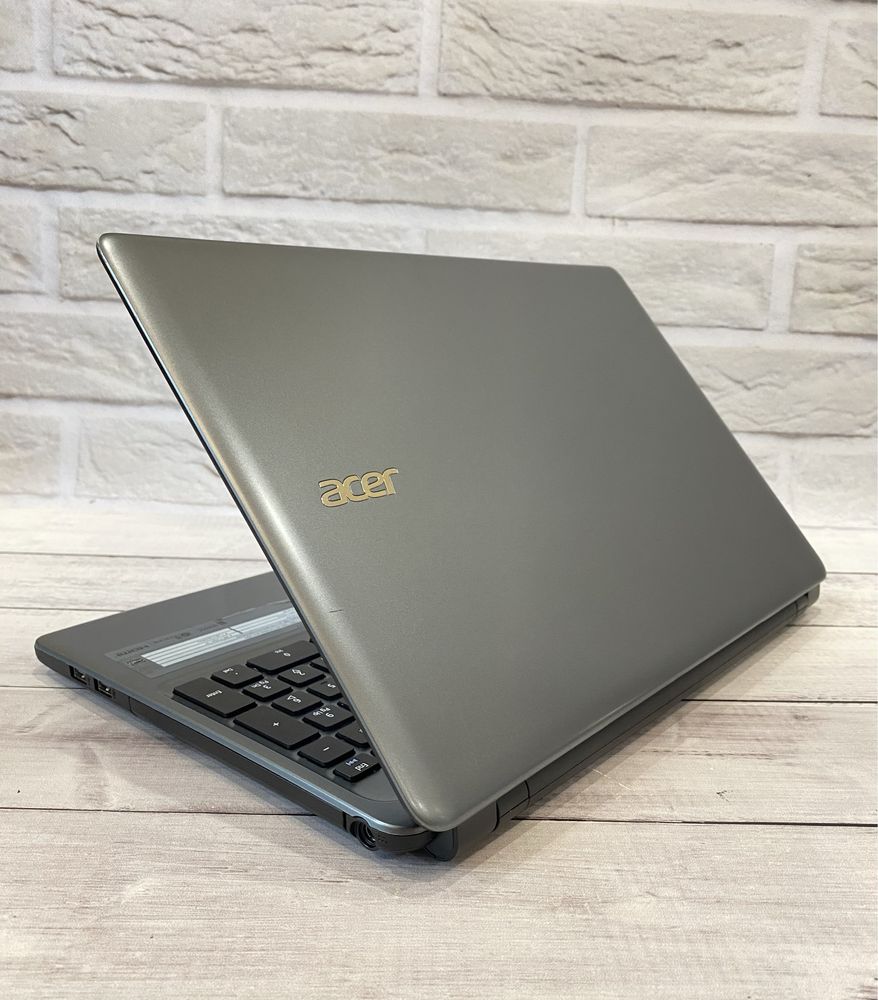 Ноутбук Acer Aspire E1-572 15.6’’ i5-4200U 8GB ОЗУ/ 128GB SSD (r1570)