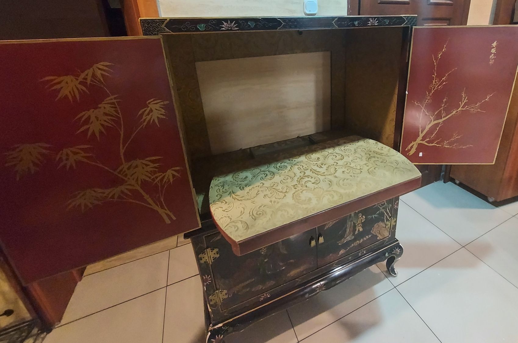 Antyczna szafka chińska, orientalna