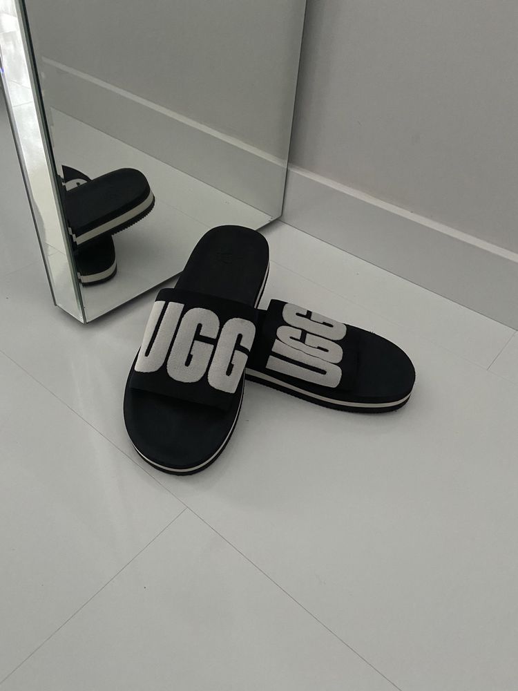 Klapki UGG czarne roz 40