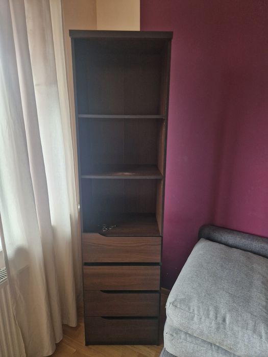Komplet mebli – komody, regał, szafka wisząca – tanio
