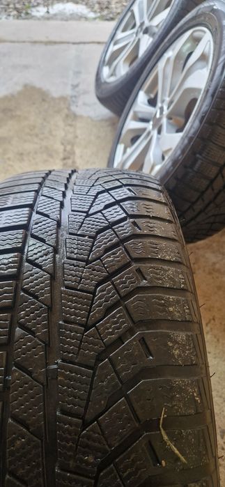 Продам резину  225.50.17