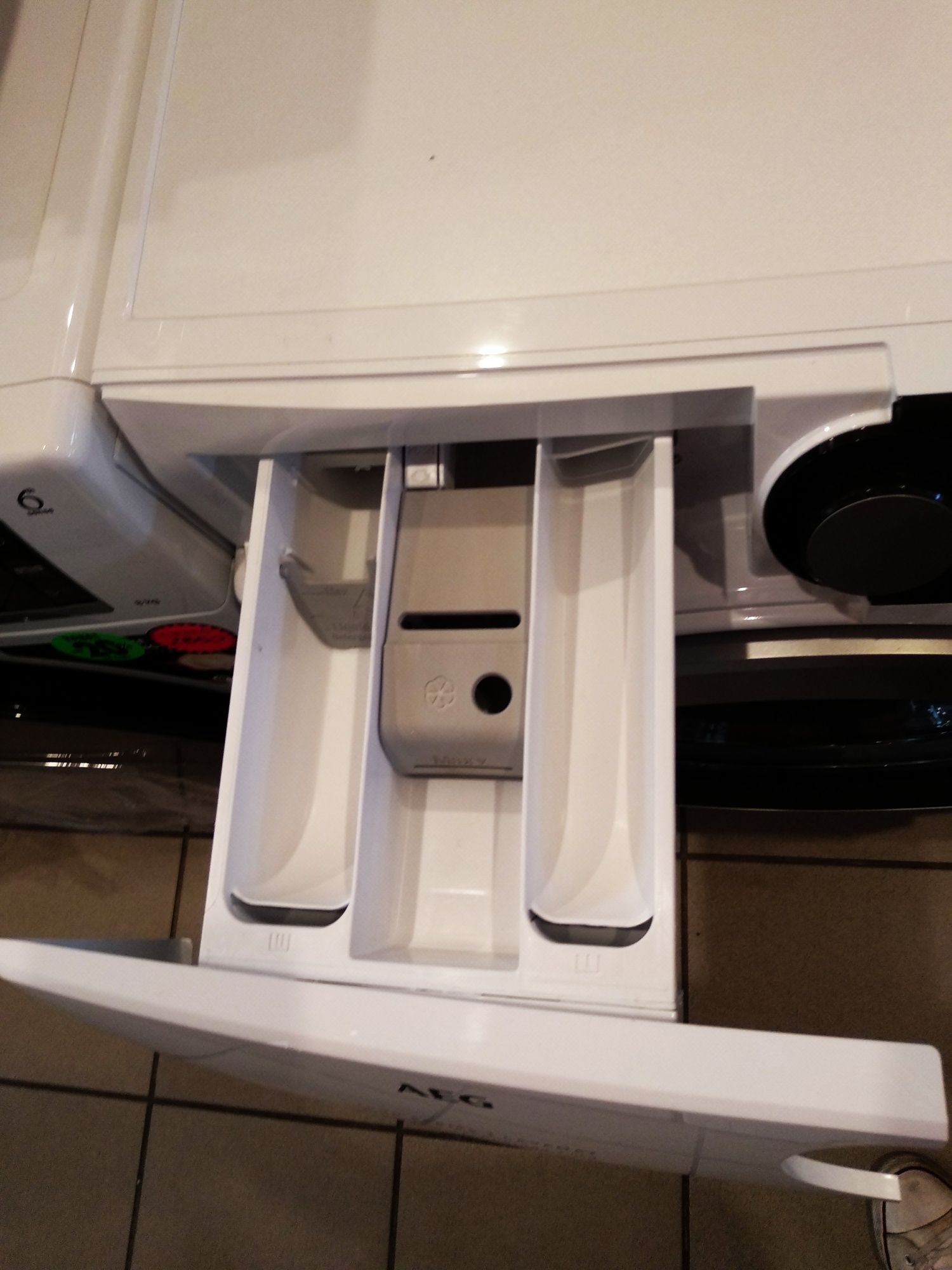 OUTLET Janki ul Wspólna 6 Pralka AEG L7FBE48SP