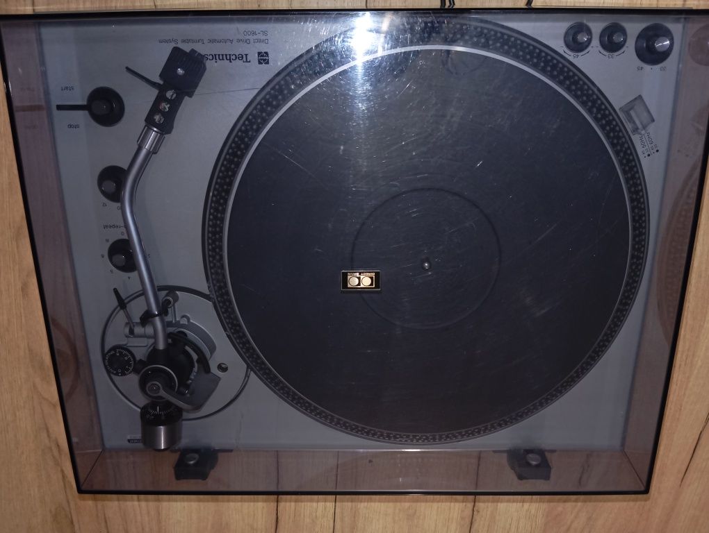 Technics SL 1600 gramofon vintage Linn K5