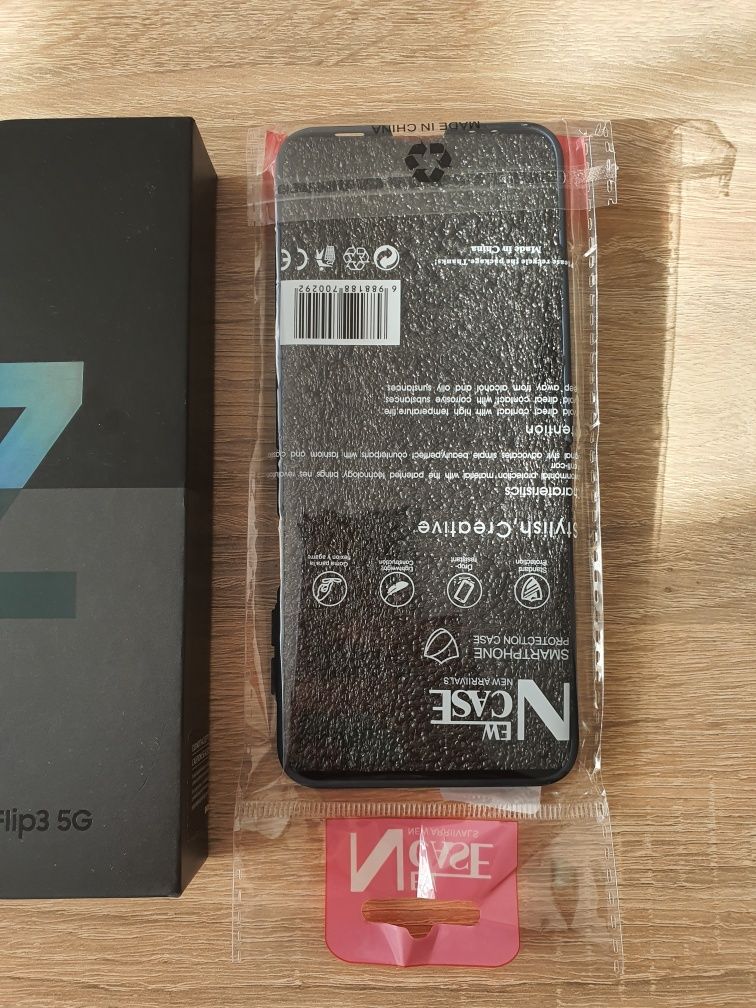 Sprzedan nowka telefon Samsung Galaxy Z Flip3 5G