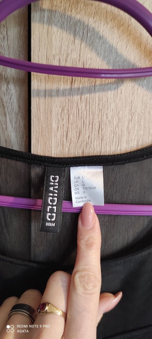 Czarna sukienka z tiulem