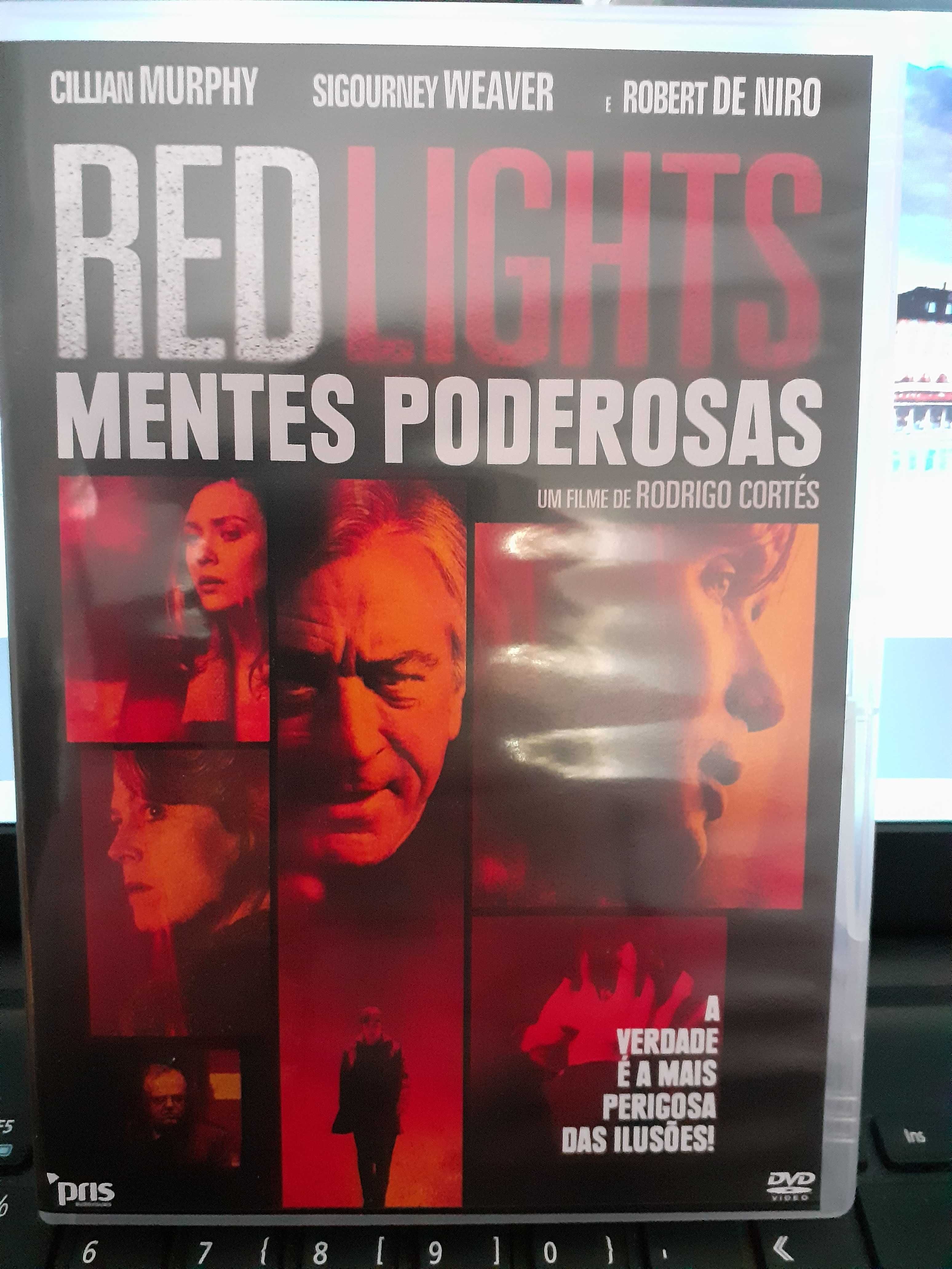 Dvd -RED LIGHTS mentes poderosas
