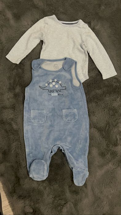 Zestaw pajacyk i body r.68