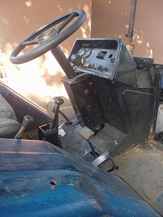 Продам трактор т 25