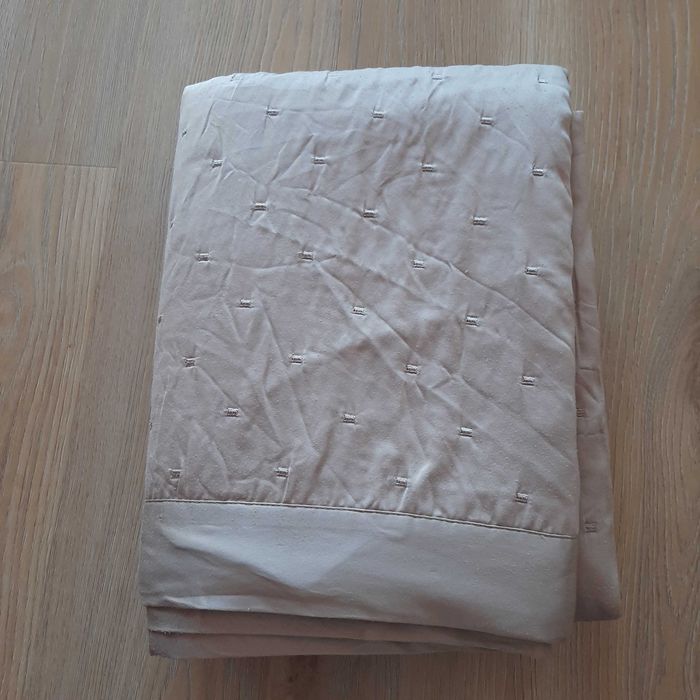 Colcha Acetinada Castanha 230x250cm