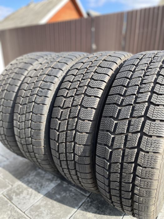 Шини з Німеччини від 6мм свіжі роки р15 р16 р17 р17 205 195 235 колеса