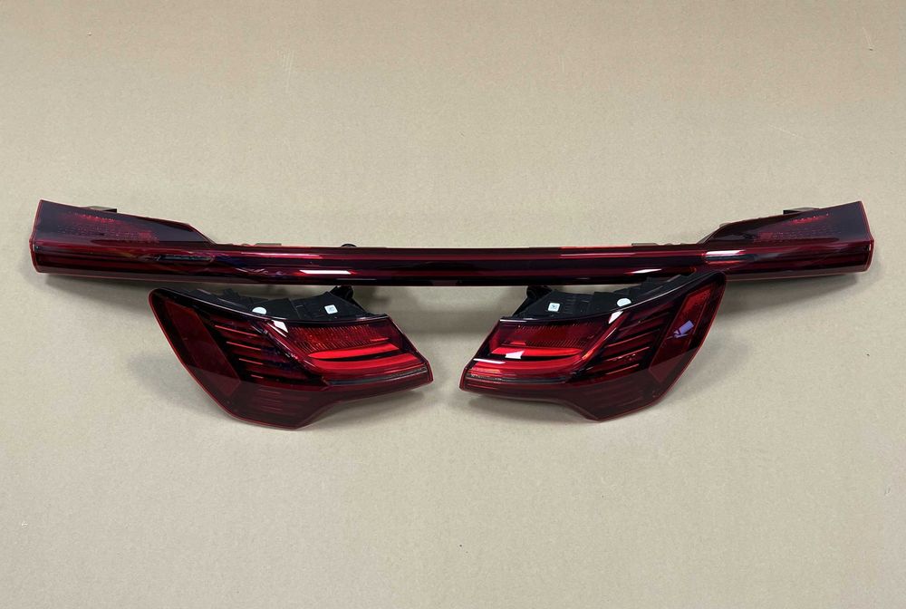 AUDI E-TRON 4KE Ліхтарі задні