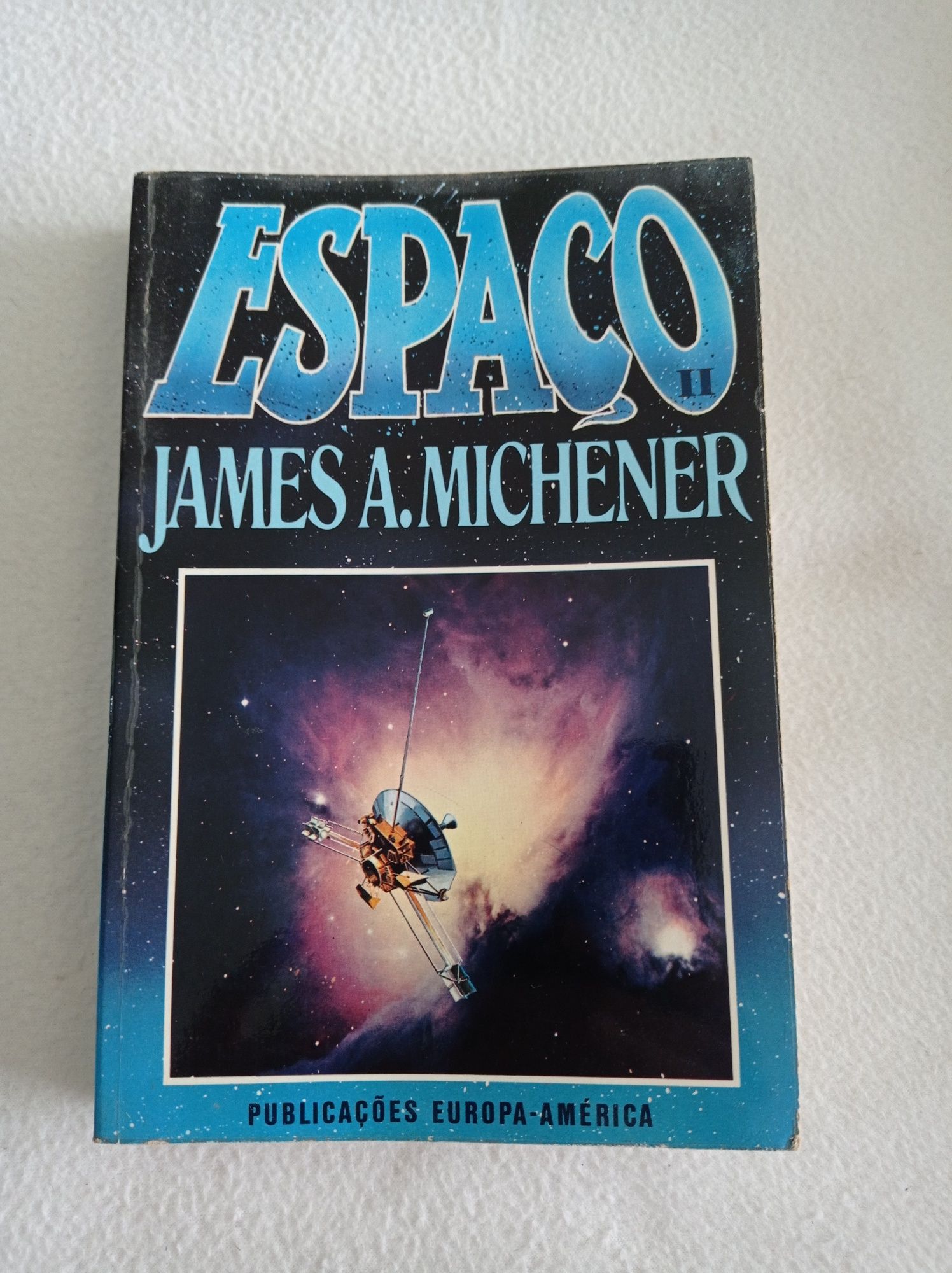 Espaço II - James Michener