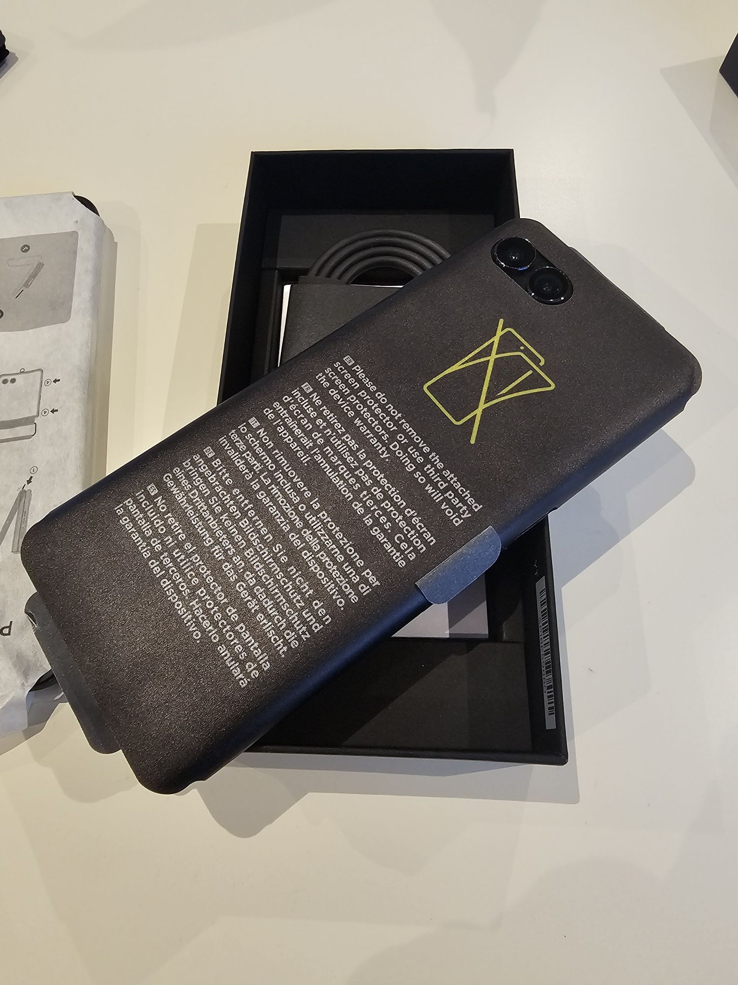 Motorola razr 60 ultra Alcântara