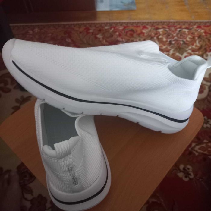 Мокасини білі літні