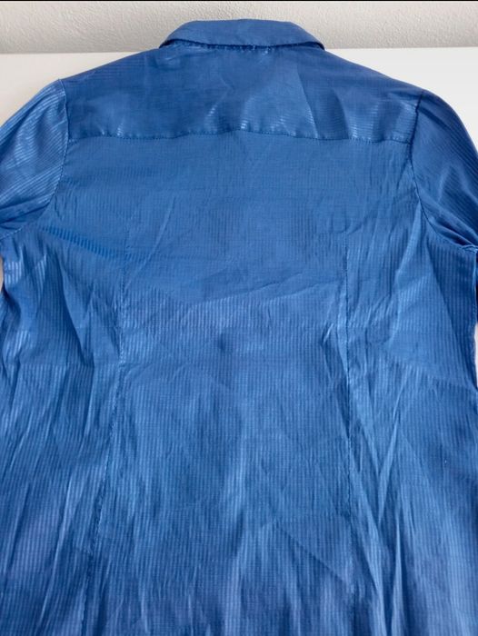Camisas/Camiseiros em tons metalizados, elegantes e discretos - L