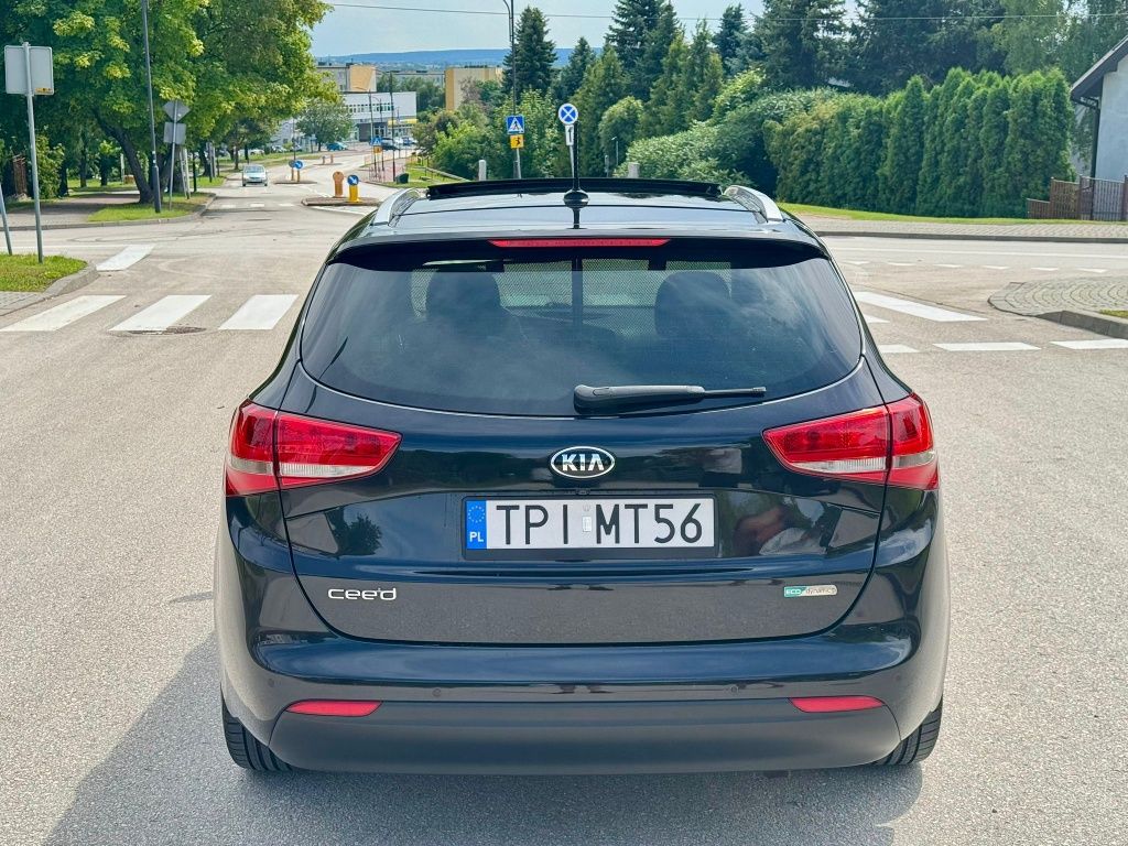 Sprzedam KIA CEED Led. Panorama MAX OPCJĄ