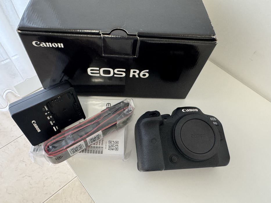 Canon R6 + 3 baterias + Acessórios