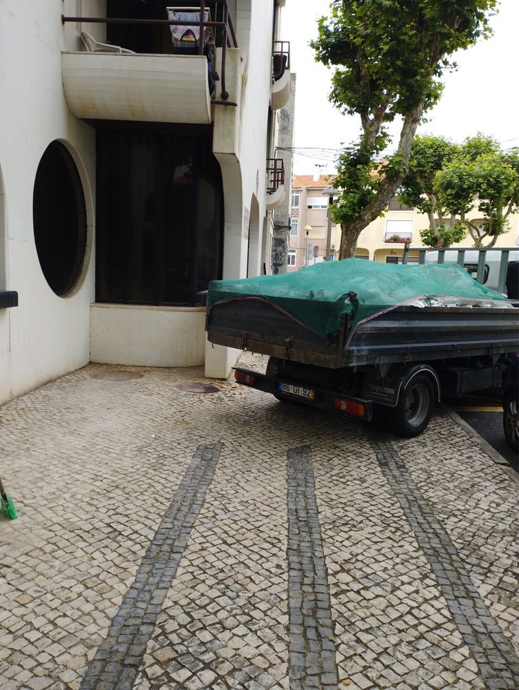 Recolha de Entulhos com Carrinhas