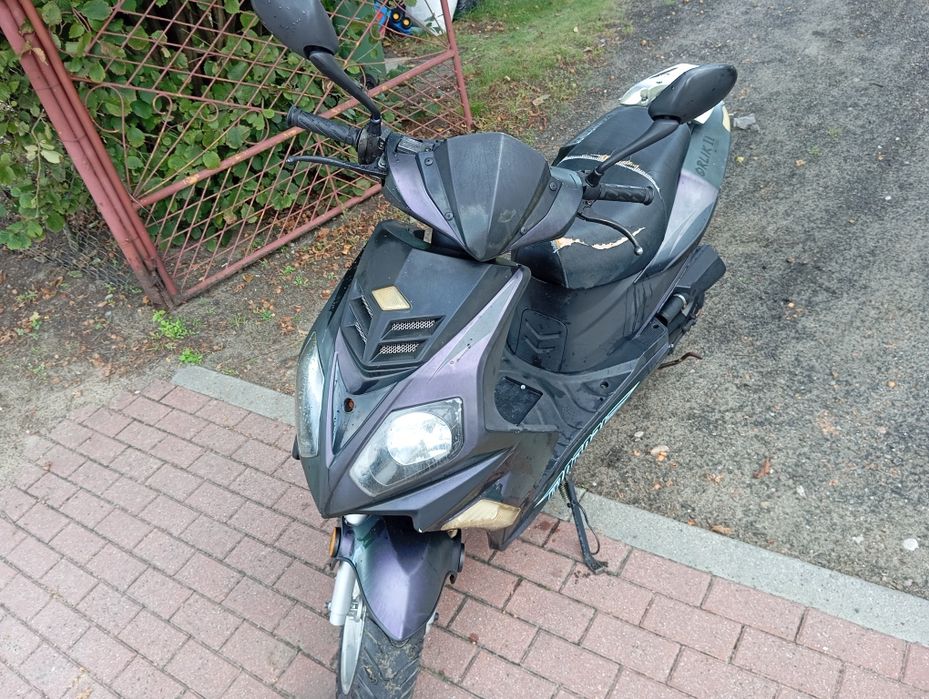 Skuter 4T**Motobi** sprawny ** ważne oplaty