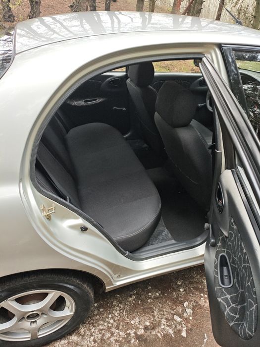 Продам Део Ланос 1.5