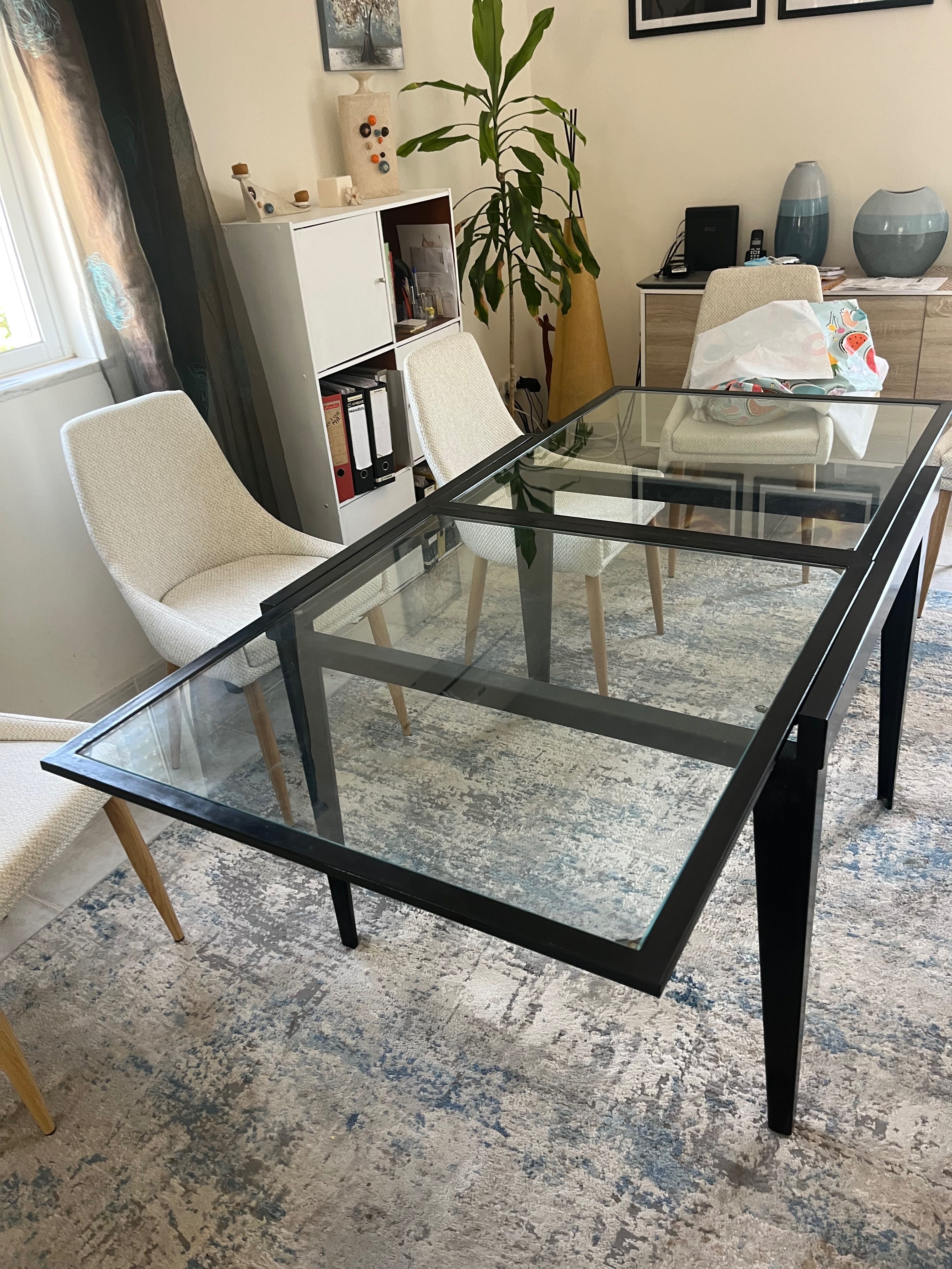 Vendo mesa de sala jantar semi nova