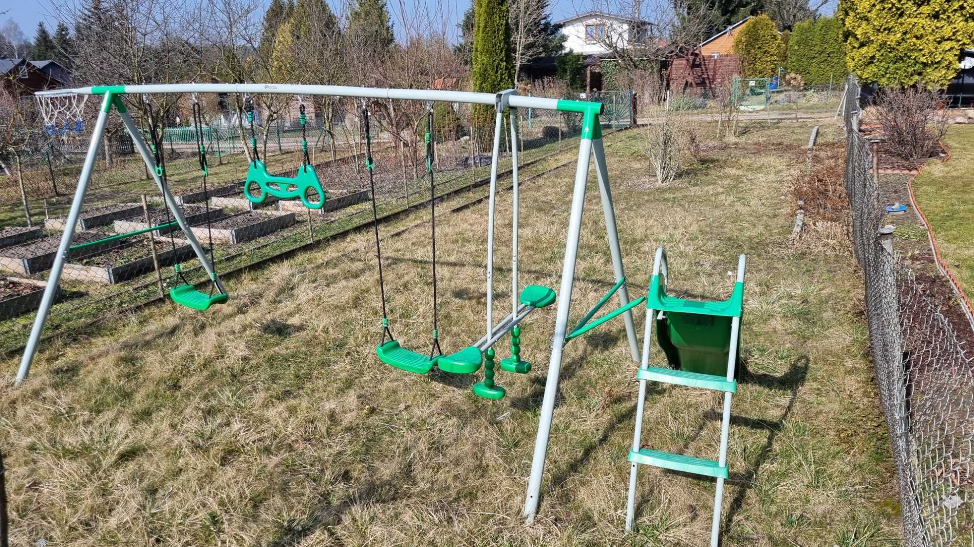 Huśtawki, zjeżdżalnia, plac zabaw. Mega duże ok 5m!!