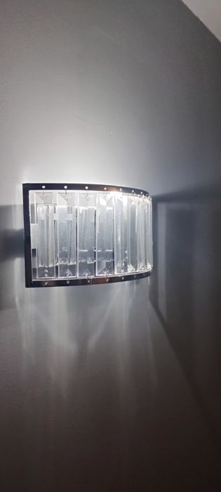 Piękny elegancki kinkiet kryształki