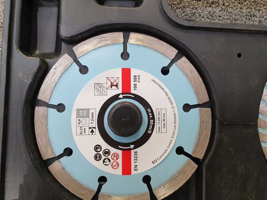 Zestaw tarcz diamentowych 115mm 8szt w walizce, beton, gres