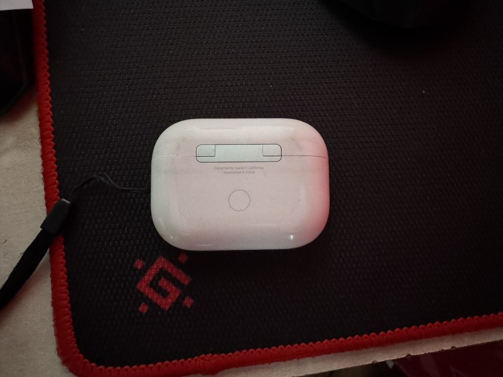 AirPods Pro 2 lightning