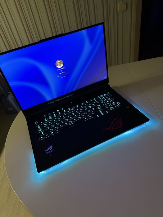 Asus ROG Strix 17 G733PY (Ryzen 9 7945HX/RTX 4090/ 32Gb DDR5/ 3Tb )