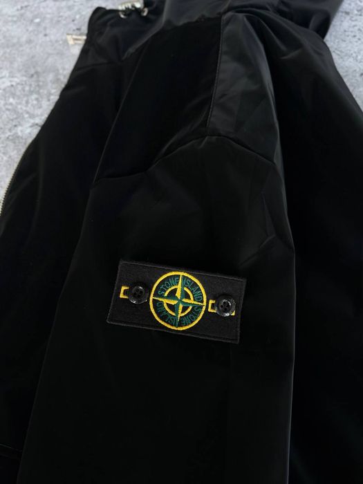 Якісна вітровка Stone Island