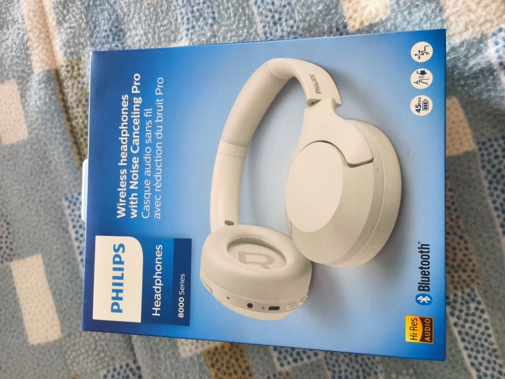 Headphones Philips 8000 series