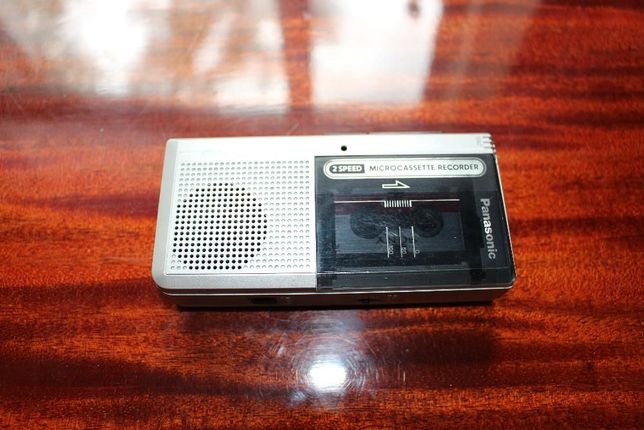 Диктофон портативный Panasonic RN-107A, 2-х скоростной микрокассетный
