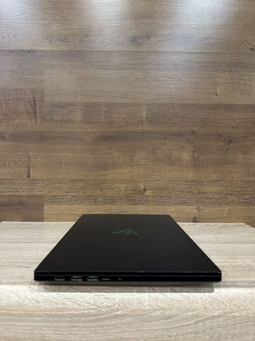 Ігровий Razer Blade RZ09-0409 15.6" i7-11800H\32 \1 Tb\RTX 3080-8 Gb
