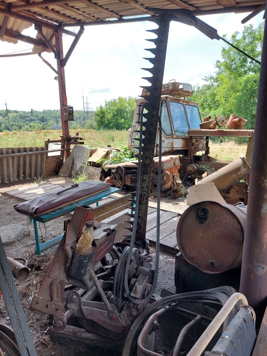 Косілка до трактора
