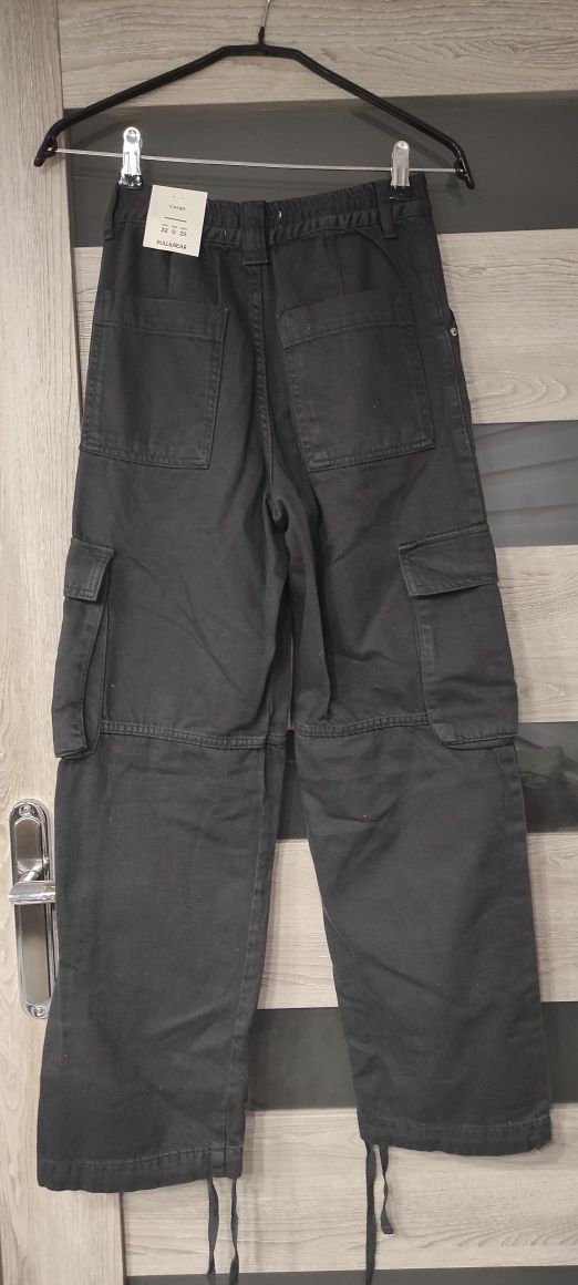 Spodnie damskie cargo Pull & Bear xxs